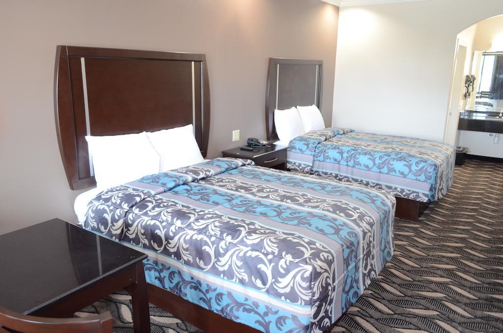 Palace Inn Sam Houston Race Park Szoba fotó
